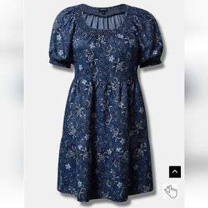 TORRID SIZE 2 SMOCKED DRESS